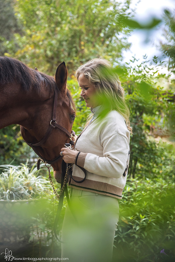 Equestrian Photography in Austin Texas, Family photographer, natural light, horse, stable, McAllen Texas Photographer