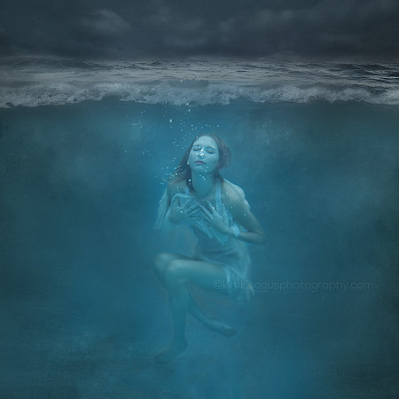 McAllen Texas fine art photographer, Kim Boggus photography, Portraiture, "just breathe", drowning.