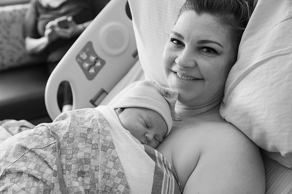Birth photography, free 48, newborn photographer, hospital pictures, delivery, maternity