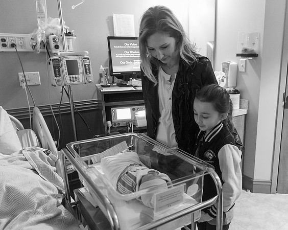 Birth photography, free 48, newborn photographer, hospital pictures, delivery, maternity