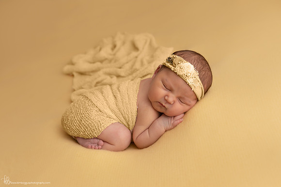 Newborn photographer McAllen Texas, baby, infant, photos, photographs, pictures, pics,family, new parents